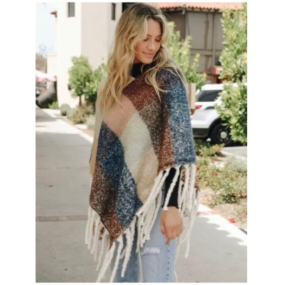 SOLD OUT Colorblock Multicolor Tassel Fringe Poncho - Picture 3 of 6